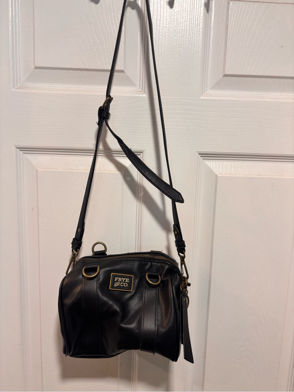 FRYE AND CO. Black Leather Shoulder Bag with Brass Accents